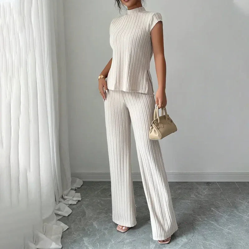 👗 50% OFF NOW! 🌸 Elegant Mock Neck Top & Wide-Leg Pants 2-Piece Set – Ribbed Texture, Flowing Silhouette & Versatile Style ✨