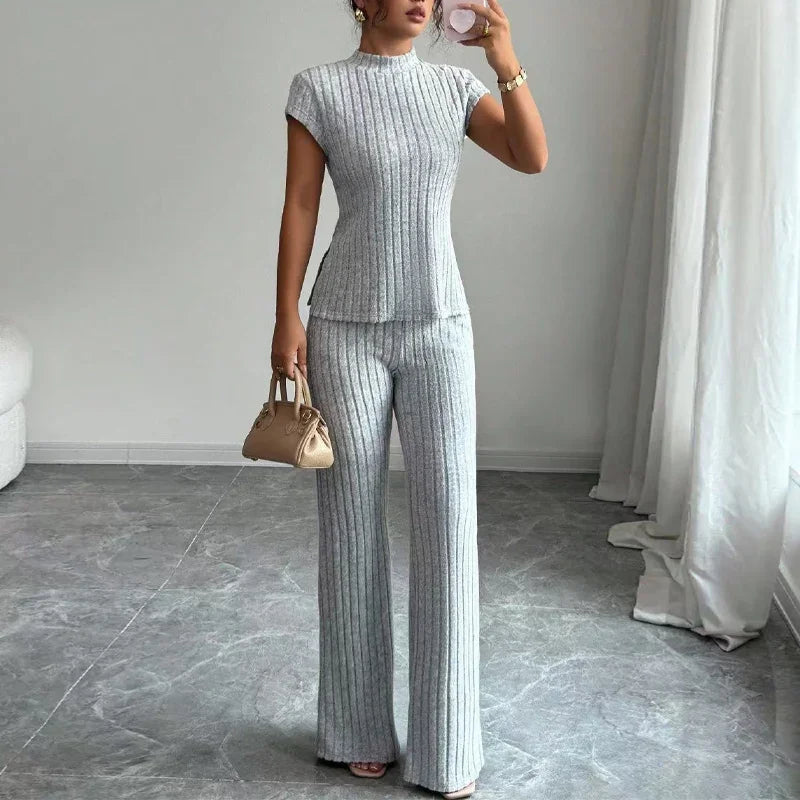 👗 50% OFF NOW! 🌸 Elegant Mock Neck Top & Wide-Leg Pants 2-Piece Set – Ribbed Texture, Flowing Silhouette & Versatile Style ✨