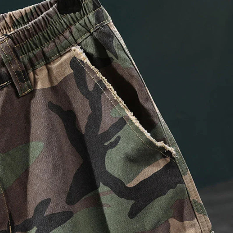 🔥 50% OFF NOW!⚡ Men's Studded Camo Cargo Shorts – Distressed, Multi-Pocket & Elastic Waist – Rugged Streetwear Cargo Shorts 🛹